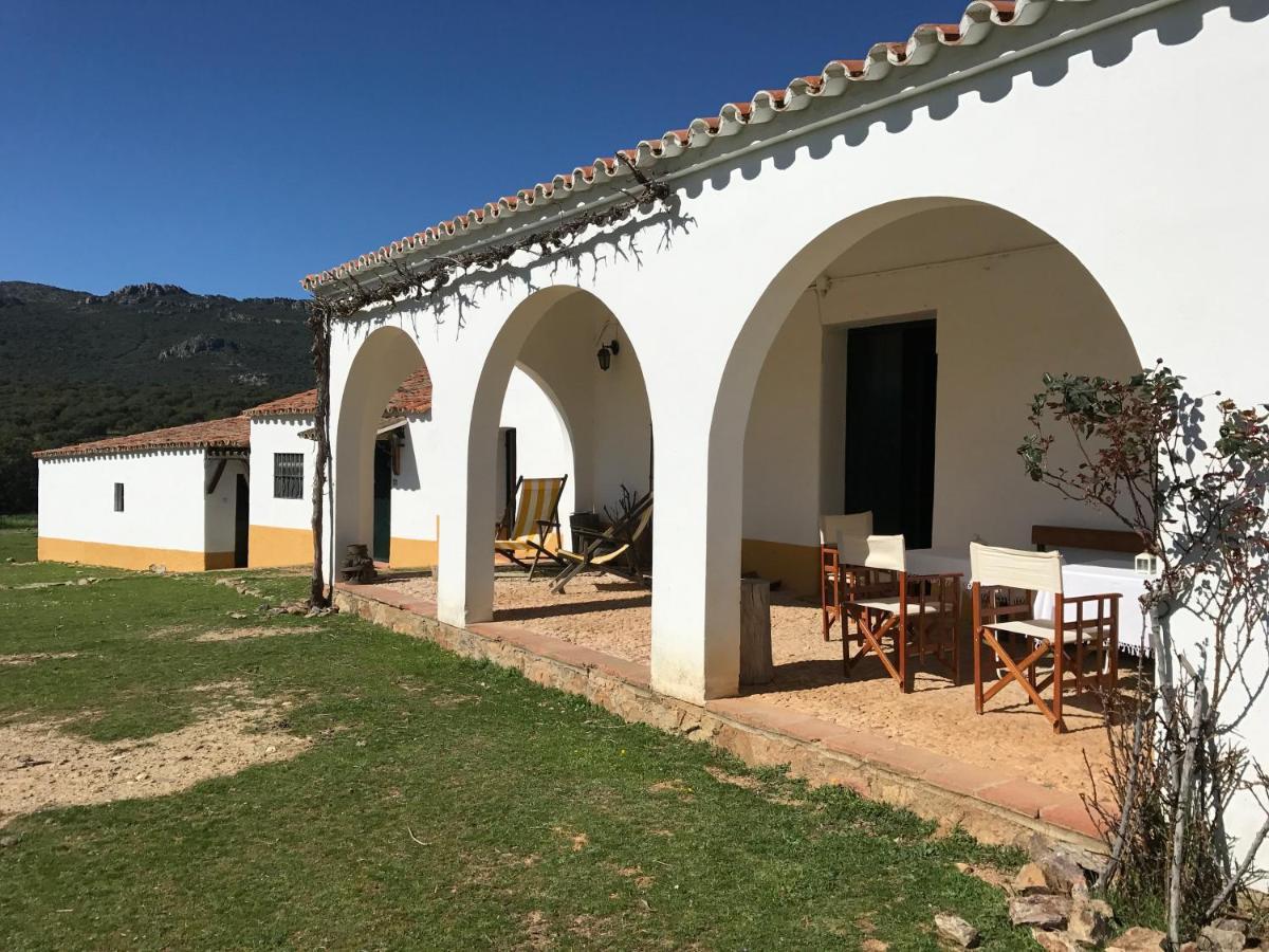 Casa Rural De La Finca Sierra Grande Hornachos Exterior foto